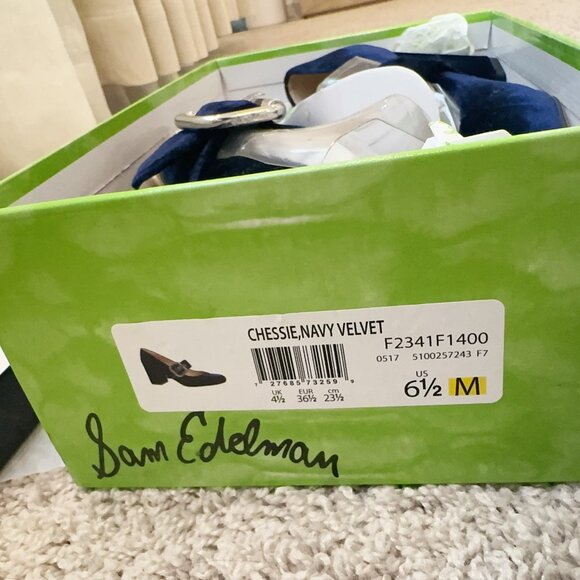 New with Box SAM EDELMAN Chessie Velvet Mary Jane Pumps In Navy 6.5 - Picture 3 of 7